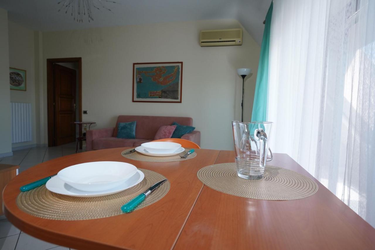 La Casa Di Azzurra Centro Citta Appartamento Fino A 4 Posti Letto E 2 Bagni Foggia Kültér fotó